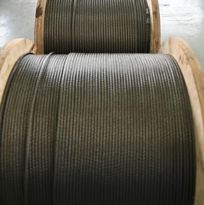 Cable de acero de cuatro hilos en forma de abanico